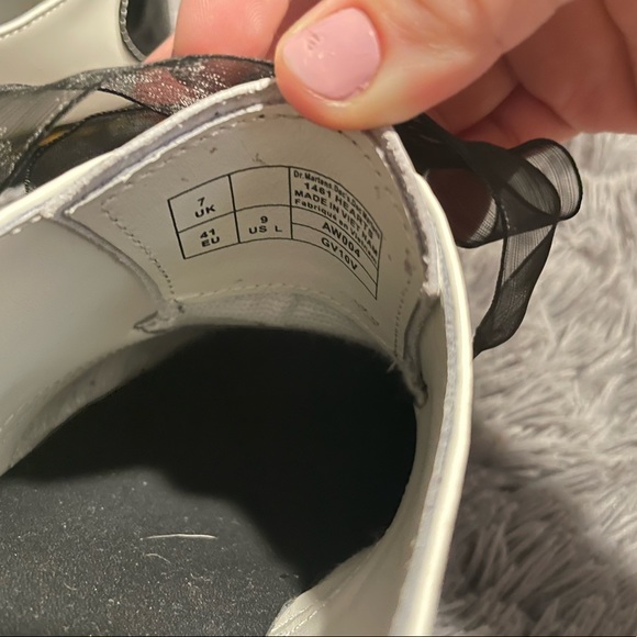 Doc Martens 1461 Heart Oxfords, women’s US9. NWOT. - Picture 2 of 4